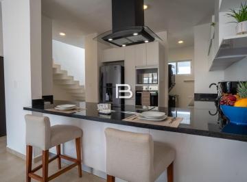 Casa · 3 Recámaras · Casa en Renta en Altus 2 Cancún