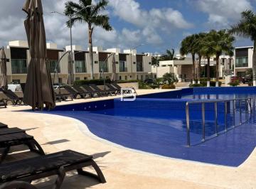 Departamento · 144m² · 3 Recámaras · 2 Estacionamientos · Casa Amueblada en Renta en Long Island Huayacan