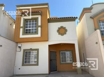 Casa · 127m² · 3 Recámaras · Casa - Fraccionamiento Romanzza