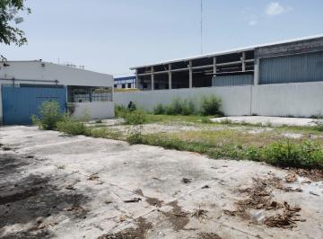 Bodega comercial · 650m² · 4 Estacionamientos · Renta Bodega Industrial con Oficina en El Puerto Api Ciudad del Carmen