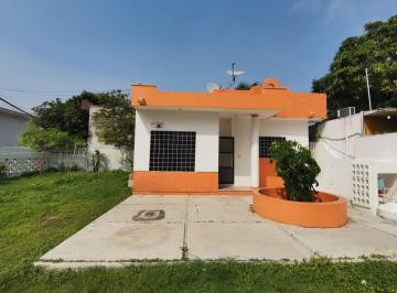 Casa · 2 Recámaras · 1 Estacionamiento · Renta Casa Amueblada de 2 Recamaras Cerca de Pemex Ciudad del Carmen