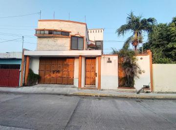 Casa · 300m² · 5 Recámaras · 4 Estacionamientos · Venta o Renta Casa en San Agustin del Palmar Ciudad del Carmen