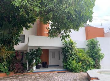 Casa · 250m² · 4 Recámaras · 2 Estacionamientos · Renta Casa 4 Recamaras en Av Las Americas Ciudad del Carmen