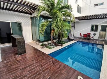 Casa · 350m² · 4 Recámaras · 4 Estacionamientos · Renta Casa con Alberca Acceso a Playa 4 Recamaras Club Azul Carmen