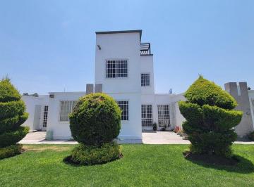 1172567dac7ed745f0cbf4b4e0010e297c646b9aac7eea3298f62a15d313455b · Casa en Venta