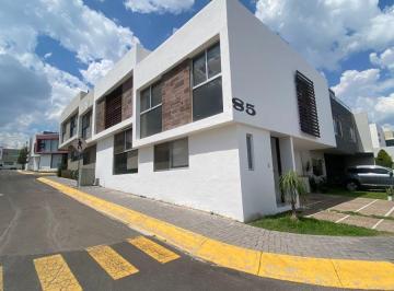 Casa de 3 habitaciones, El Marqués · Casa en Renta en Zen House