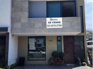 Casa en condominio · 175m² · 4 Recámaras · 2 Estacionamientos · Casa en Venta en Punto Sur, Tlajomulco de Zuñiga