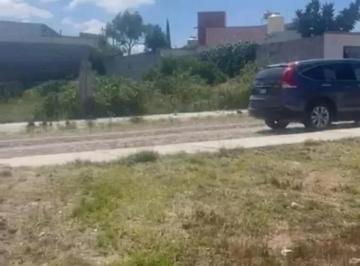 Terreno / Lote , San Miguel de Allende · Venta Terrenos Calle Ruiseñor, San Miguel de Allende, Residencial La Luz, Fraccionamiento Vigilancia