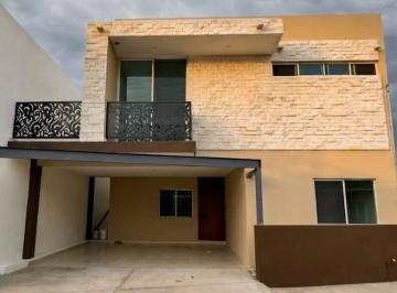 Casa · 210m² · 3 Recámaras · 2 Estacionamientos · (Emcv - 2608) Casa en Venta, Col. Arbol Grande, Cd. Madero, Tamps. Info. 833 - 140:26: 27.
