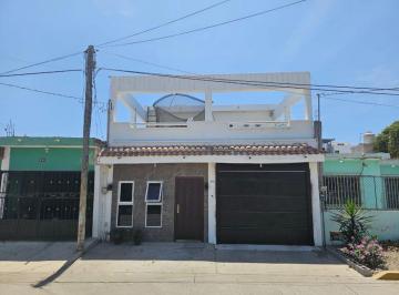 Casa de 3 habitaciones, Mazatlán · Casa en Colonia Libertad de Expresión, Mazatlán, Sinaloa