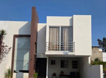 Casa de 3 habitaciones, San Pedro Cholula · Residencia en Venta en Momoxpan, Zona Explanada