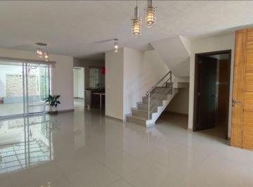 Casa · 170m² · 3 Recámaras · 2 Estacionamientos · Casa en Venta en Casa Fuerte, Tlajomulco de Zúñiga
