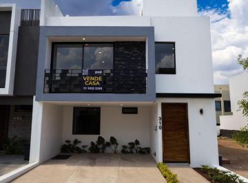 Casa en condominio · 270m² · 5 Recámaras · 2 Estacionamientos · Solares, Zapopan. 5 Amplias Recamaras, 5 Baños Completos! en Tu Casa Nueva! en Condominio Privado.