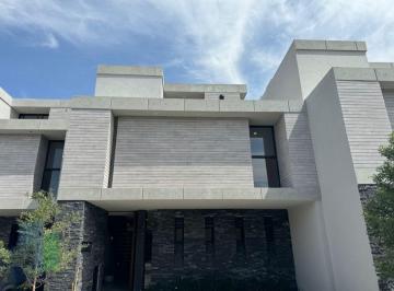 fb5caed74b738e0fcb9b9ece000d9933ac30e55fb7a4dc9a8df8e744e618adb1 · Casa en Venta en Quiana, Altos Juriquilla