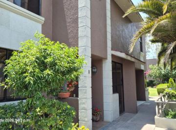 Casa de 3 habitaciones, Huixquilucan · Casa en Venta Excelente Ubicación en Interlomas