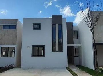 1 · Casa en Venta en Privada, un Piso en Merida, Yucatán Conkal, Una Planta