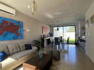 1 · Casa en Venta en Merida Yucatan, Privada con Vigilancia y Amenidades en Conkal