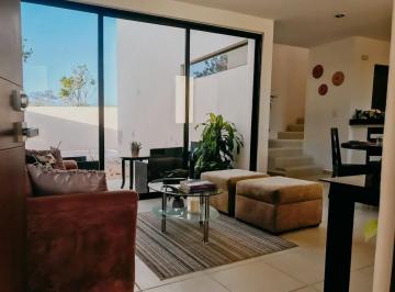 1 · Casa en Venta en Privada con Habitacion en Planta Baja, Conkal Merida Yucatan