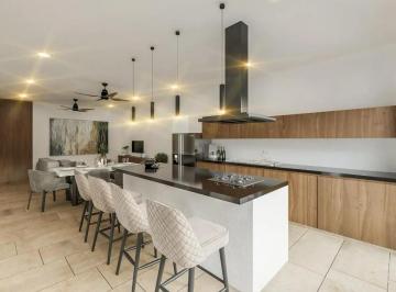 1 · Casa en Venta de Una Planta en Privada con Amenidades Conkal, Mérida