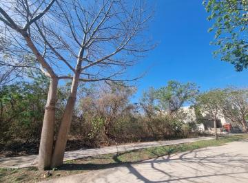 1 · Terreno en Venta en Privada Cerca de La Isla Mérida Yucatán