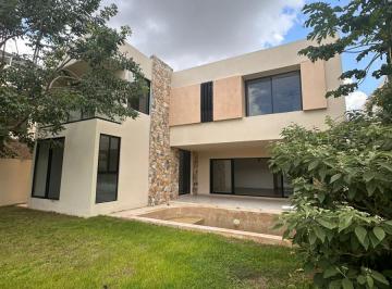 1 · Se Renta Casa de Lujo en Privada Zona La Isla Mérida Yucatán