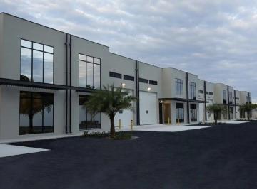 1 · Se Rentan Bodegas Comerciales Carretera Mérida Progreso Zona Country