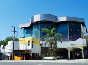 d5b21b438a0bc149b3b935e70a2eae3fa6b3569552fb58bcffa9f3f037aa1dfe · Edificio Comercial en Carretera Nacional