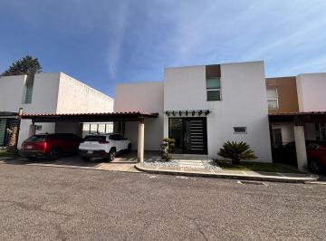 Casa en condominio de 3 habitaciones, Metepec · Casa en Venta en Metepec a Una Cuadra de Tollocan