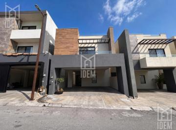 Casa · 258m² · 3 Recámaras · 2 Estacionamientos · 0528 - Casa en Venta Vista Hermosa Monterrey