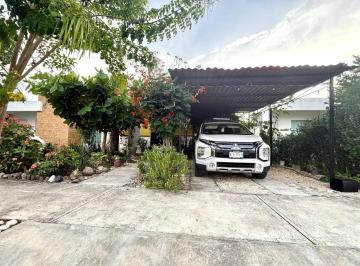 1 · Casa en Venta de Una Planta con 3 Recámaras en Gran Santa Fe