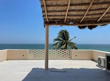1 · Se Vende Casa Frente Al Mar en La Playa de 3 Recamaras con Alberca