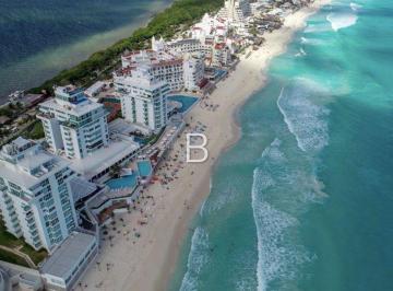 Departamento · 263m² · 4 Recámaras · 1 Estacionamiento · Penthouse en Venta en Zona Hotelera Cancún
