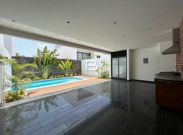 Casa · 328m² · 4 Recámaras · 2 Estacionamientos · Aqua Residencial Casa en Venta a Estrenar