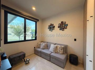 Casa de 3 habitaciones, Querétaro · Arquitectura, Privacidad y Conexión Natural en Una de Las Mejores Zonas de Querétaro Vm²924