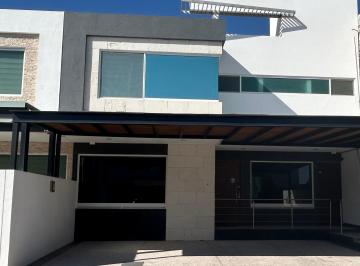 Casa de 4 habitaciones, Querétaro · Casa Equipada Lomas de Juriquilla