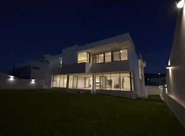 Casa de 4 habitaciones, Zapopan · Residencia de Lujo en Ayamonte | Arquitectura Contemporánea + Vistas Naturales
