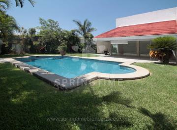 Casa de 4 habitaciones, Cuernavaca · Residencia de Dos Niveles con Alberca, Jardín y 4 Estacionamientos | Palmira, Cuernavaca