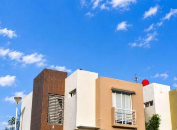 Casa en condominio de 3 habitaciones, Zapopan · Casa en Venta en Fraccionamiento Campo Real