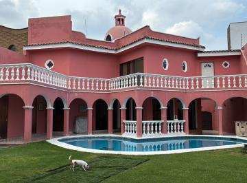 Casa de 4 habitaciones, Cuernavaca · Casa Sustentable en Venta en Fraccionamiento Exclusivo