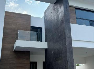Fachada · Casa Nueva en Los Rodríguez