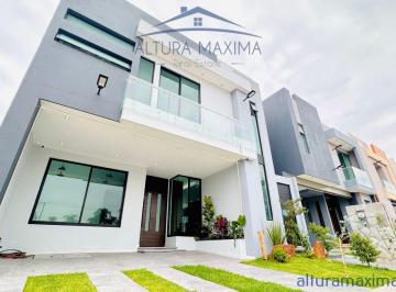 Casa de 4 habitaciones, Zapopan · Casa Nueva en Venta Jardin Real Zapopan