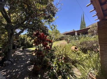Casa en condominio · 433m² · 3 Recámaras · 3 Estacionamientos · Oportunidad de Inversión en La Floresta, Ajijic — Compra a Precio de Terreno