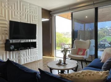 Departamento · 239m² · 2 Recámaras · Departamento de Lujo, Amueblado y con Vista Al Campo de Golf en Zibatá. Solo Inversionistas
