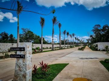 Terreno / Lote · 180m² · Lote en Venta en Losantos Cancún