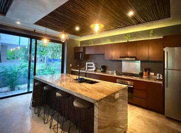 Villa · 412m² · 4 Recámaras · 2 Estacionamientos · Villa en Venta en Aldea Zama de 4 Habitaciones
