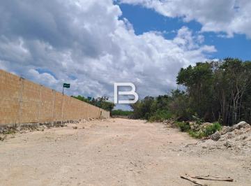 Terreno / Lote · 2500m² · Terreno en Venta Av Chac Mool