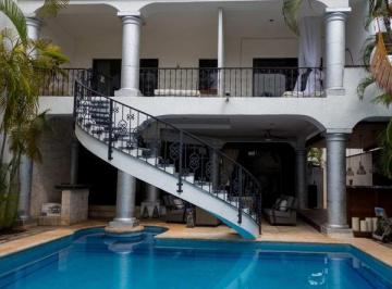 Villa · 5 Recámaras · 2 Estacionamientos · Hermosa Villa Renta Vacacional en Cancún