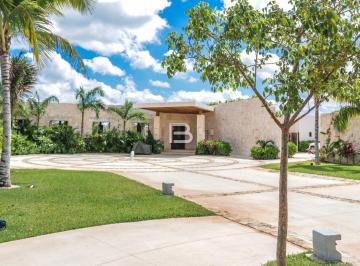 Terreno / Lote · 310m² · Terreno en Venta en Losantos Cancún