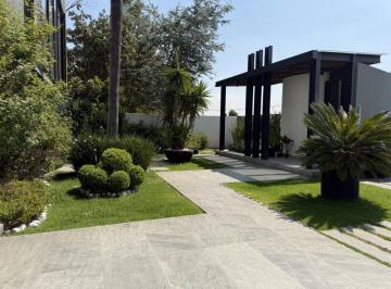 CASA EN VENTA JARDINES DEL PEDREGAL · Casa en Venta Jardines del Pedregal