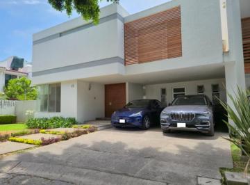 Casa en Condominio en Venta en Valle Real · Casa en Condominio en Venta en Valle Real